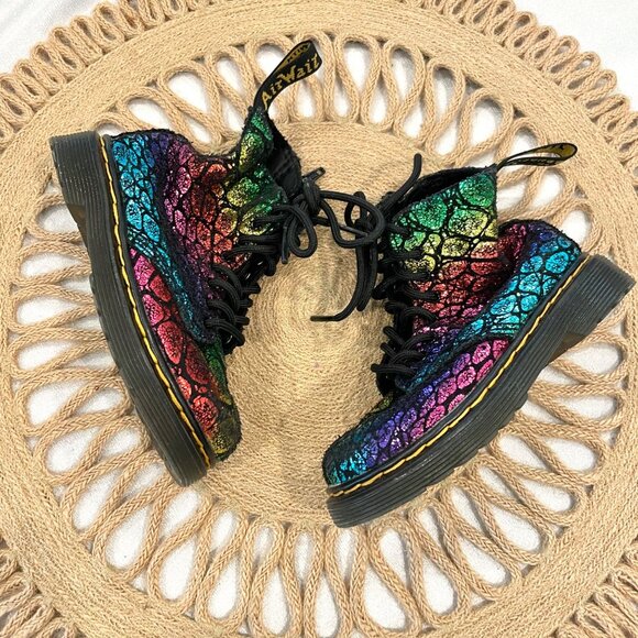 Dr Martens Infant 1460 Metallic Suede Ankle Boots in Black + Rainbow US 7 - Picture 3 of 9